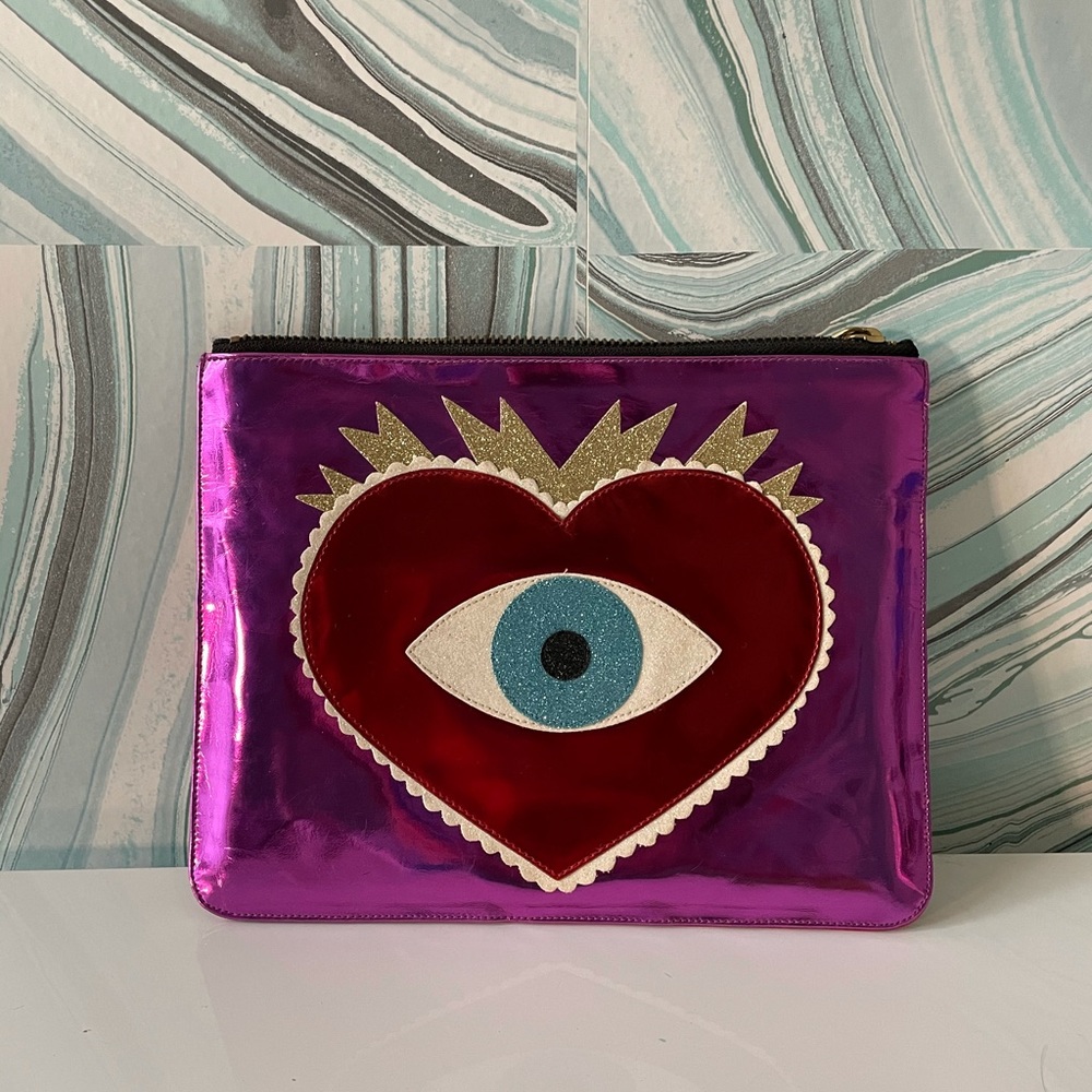 Poppy Lissiman clutch